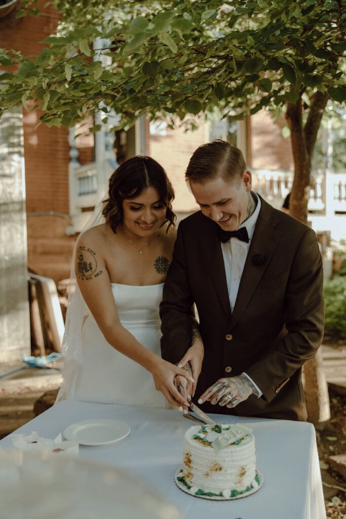 Denver Wedding photographer
Cake Cutting 