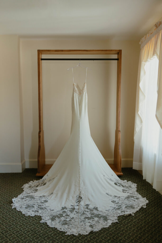 bride dress details