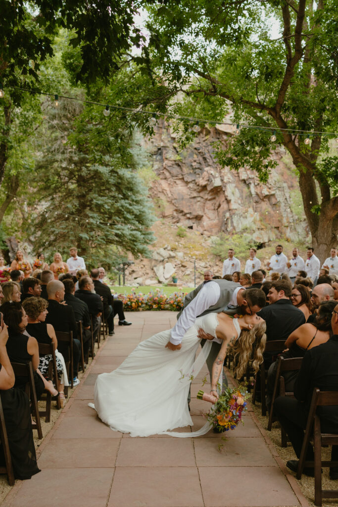 aisle way kiss