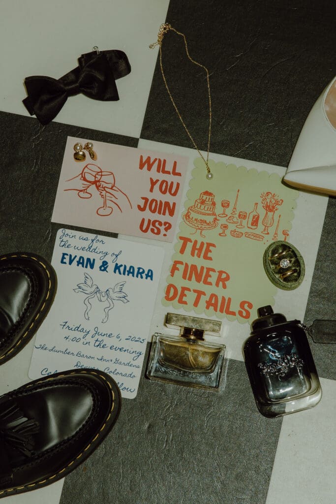 Wedding details photos
Wedding Invites